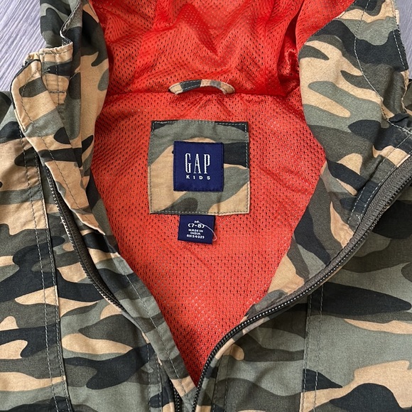 Gap kids quarter zip rain pullover - Picture 2 of 4